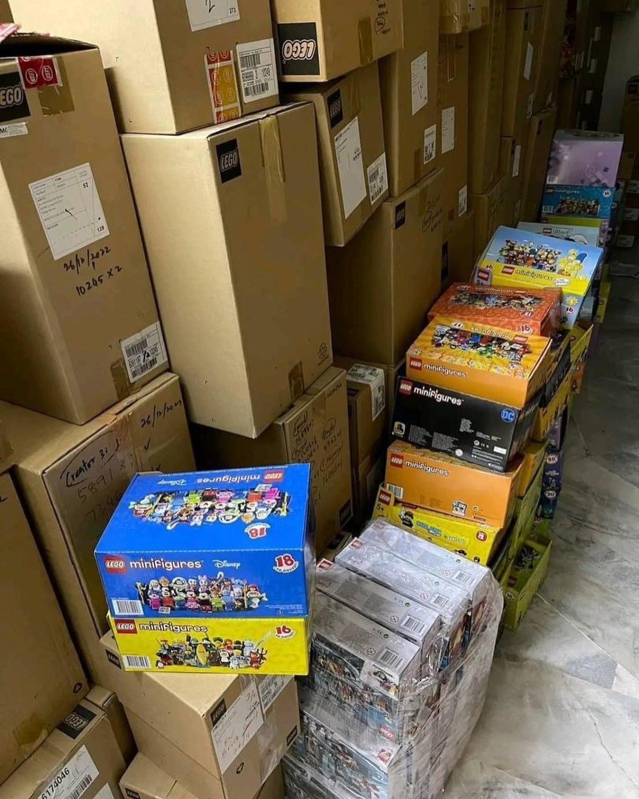 Buy Lego Toys Pallet | 200 Pcs at $400