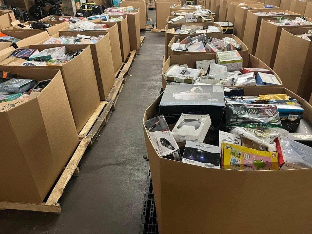 Amazon Electrnic Pallets