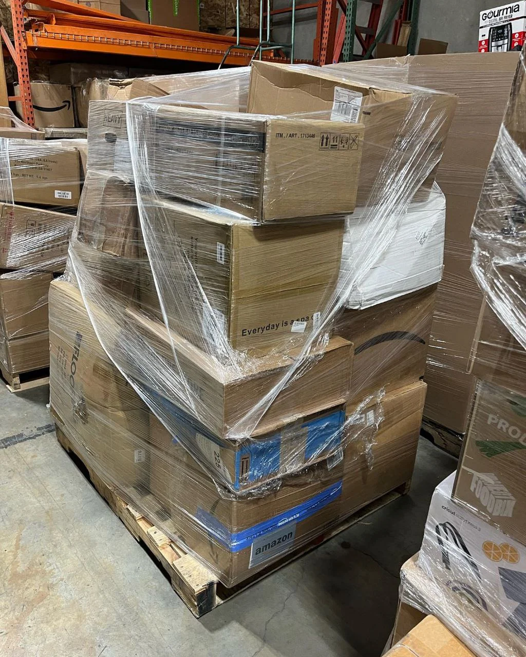 Amazon medium pallets-Warehouse Pallet Liquidators - Image 2