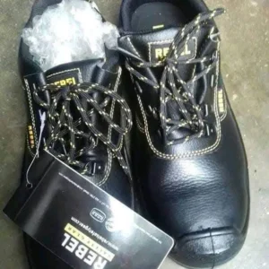 Work boots pallets