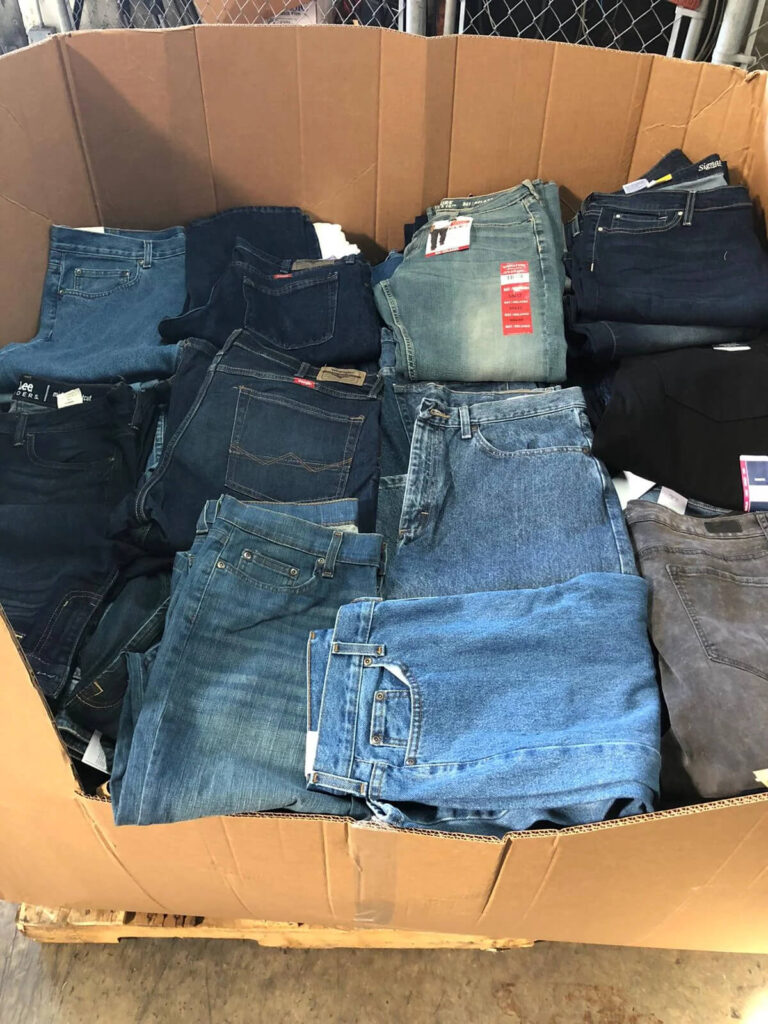 Wholesale clothing mens jeans